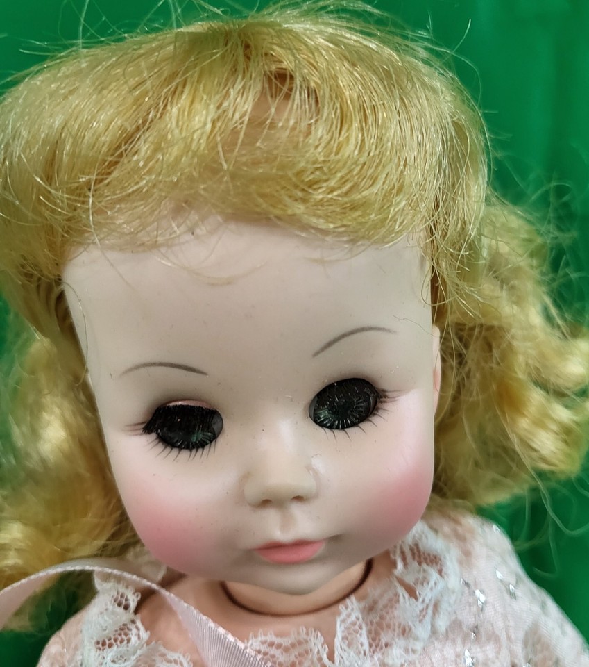 Poupée Madame Alexander Cendrillon 1965 – Vintage 30cm Avec Tenue