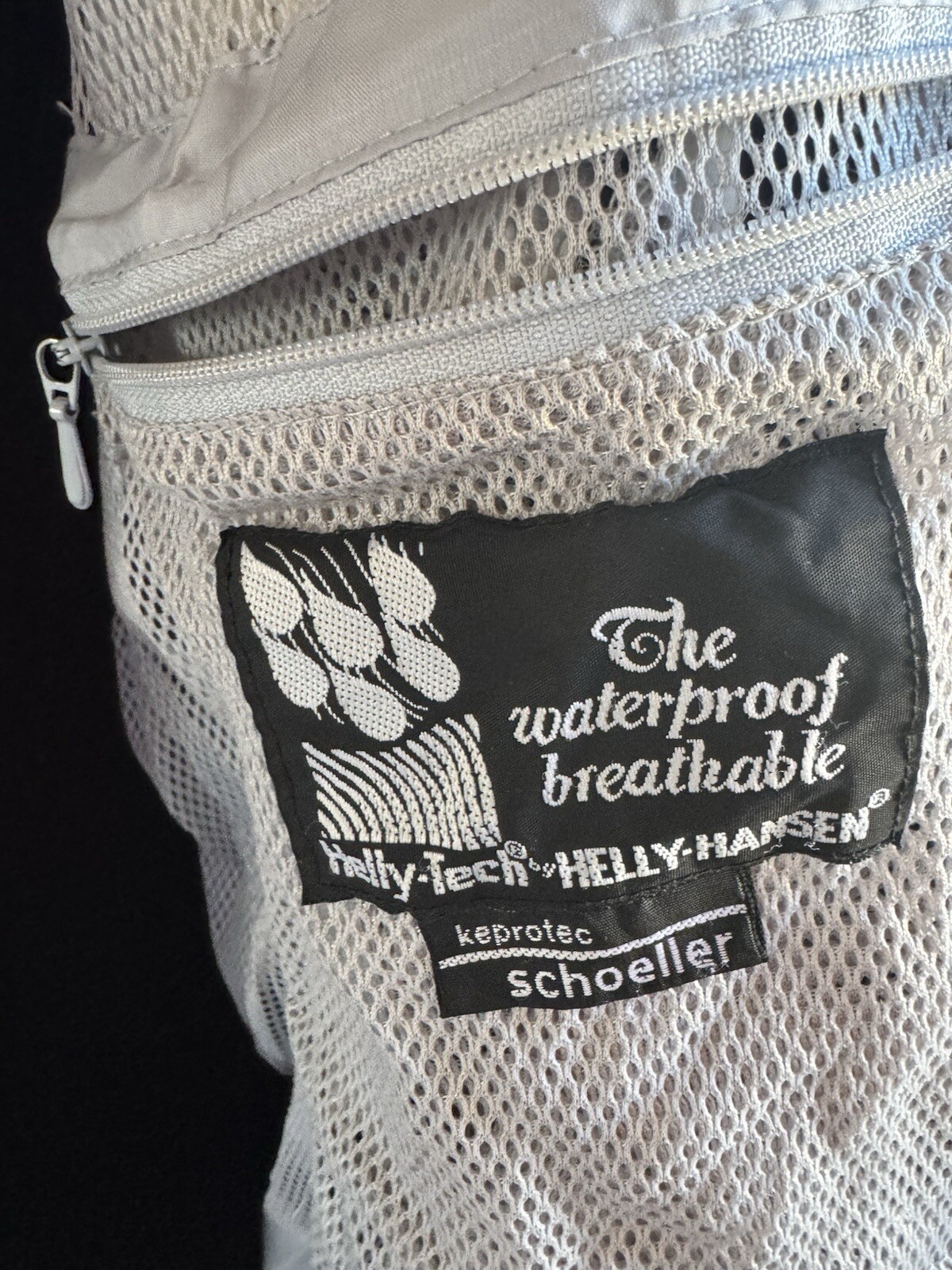 Helly Hansen Jacket - image 8