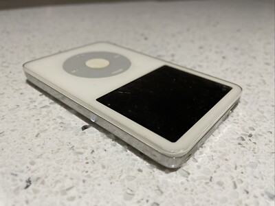 30GB Apple iPod Classic 5th Gen WHITE (with Video) A1136 #20 | eBay UK