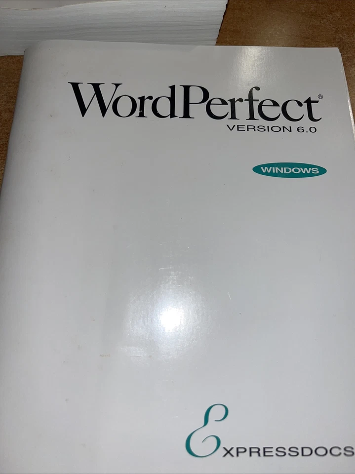 Vintage 1994 WordPerfect Complete Version 6.0A DOS/Windows Manual License Disks - Image 3 of 4