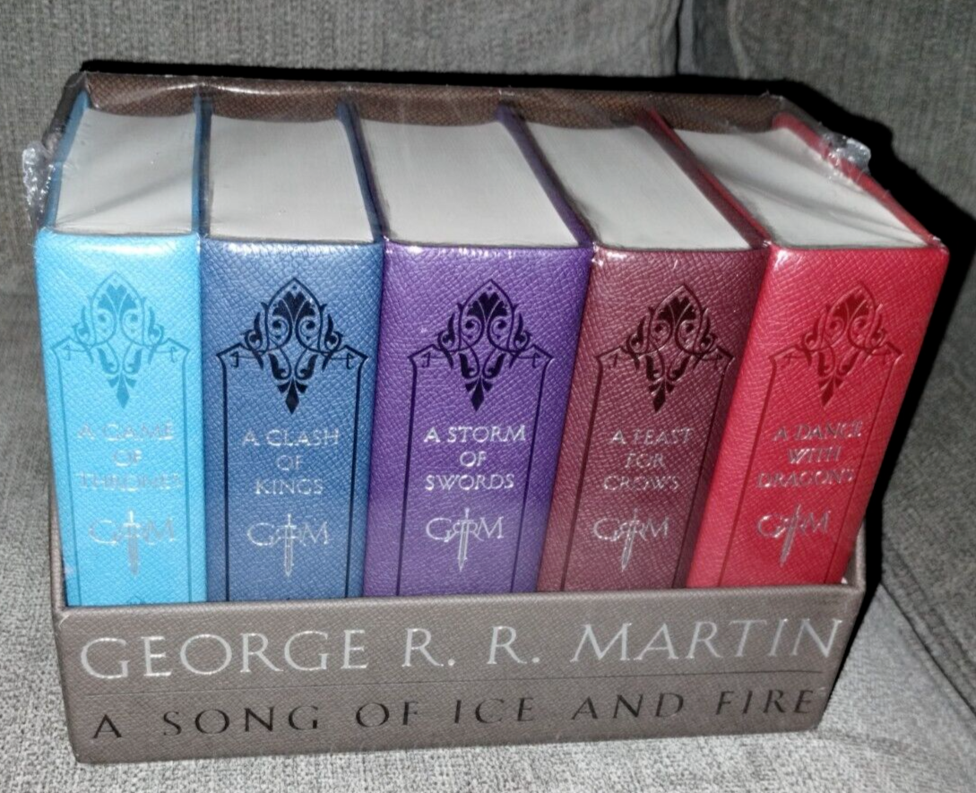 A Game of Thrones Leather-Cloth Boxed Set (A Song of Ice and Fire