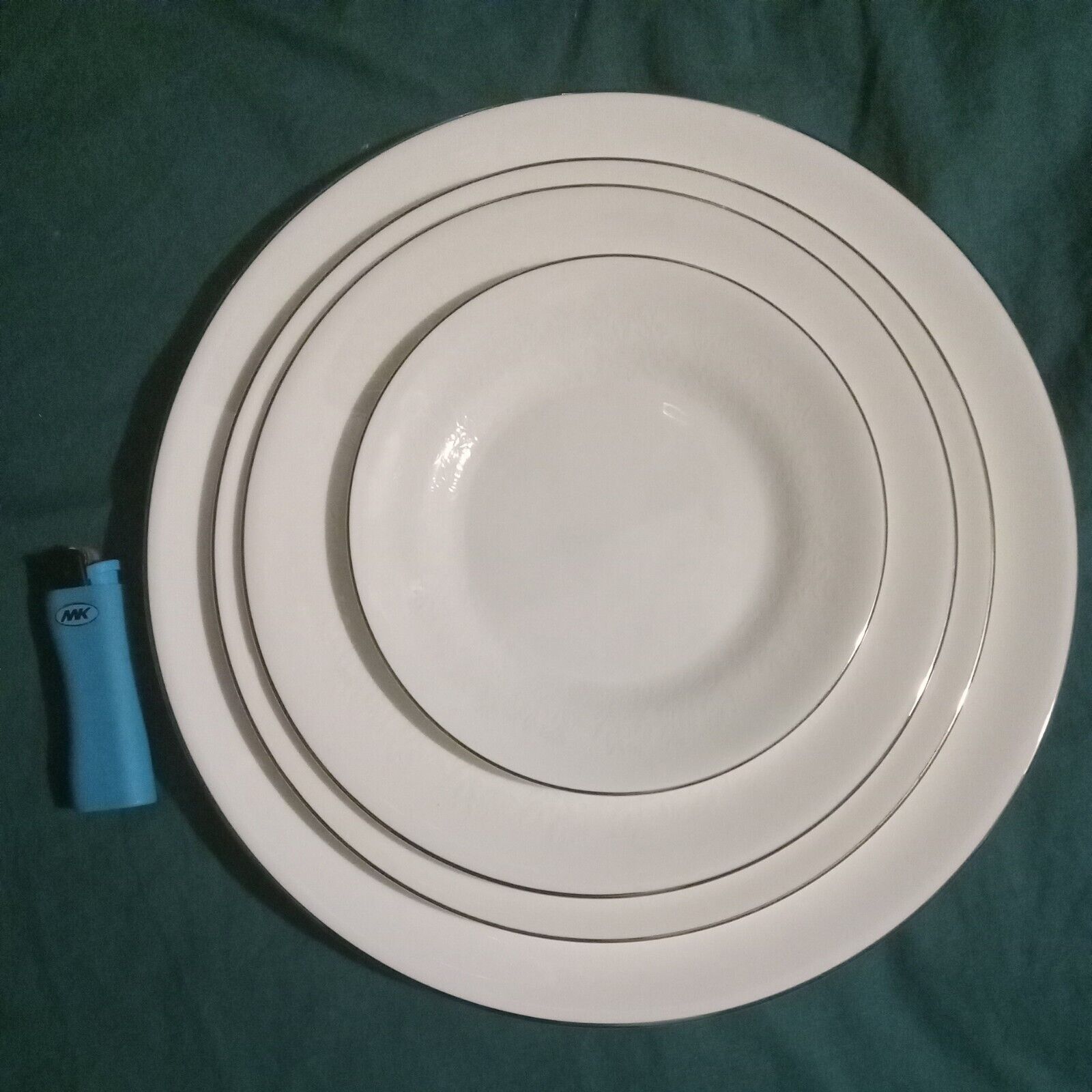 83 pcs. Wedgwood Silver Ermine dinnerware set teapot c/s TUREEN Unused