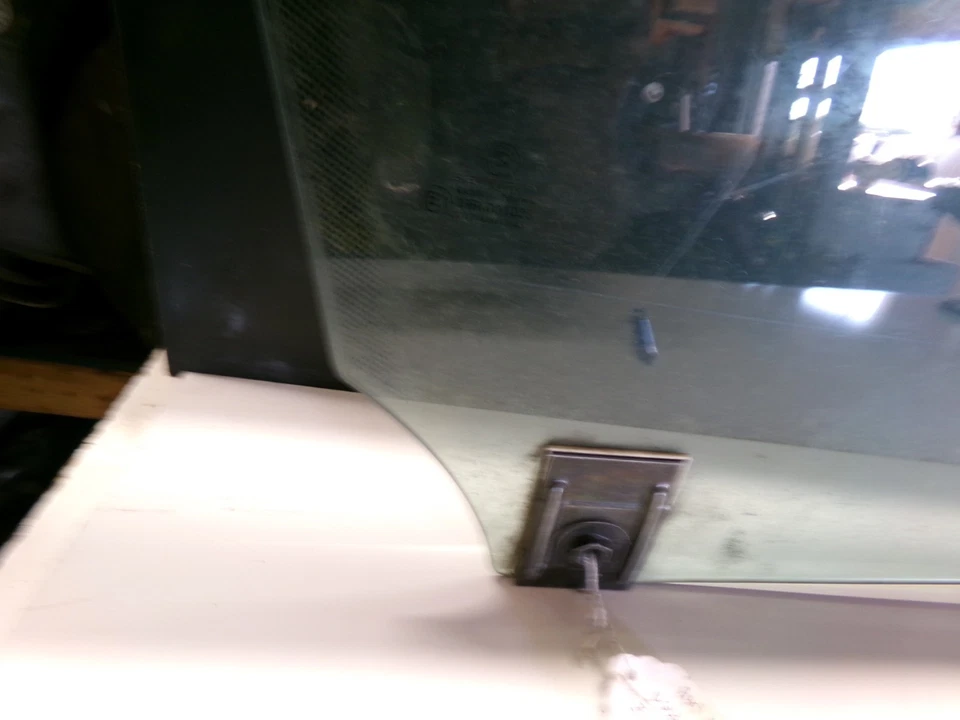 Vidro para porta dianteira direita 43R-001025 99-05 BMW E46 323ci 328ci M3 330ci 325ci - Imagem 3 de 4