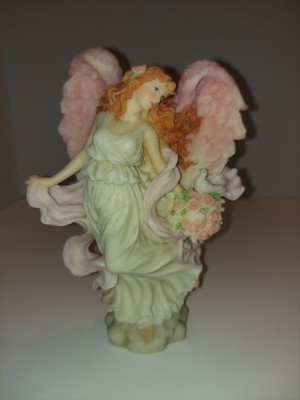 1996 Seraphim Classics Angel Harmony  Loves Guardian  Figurine #78040