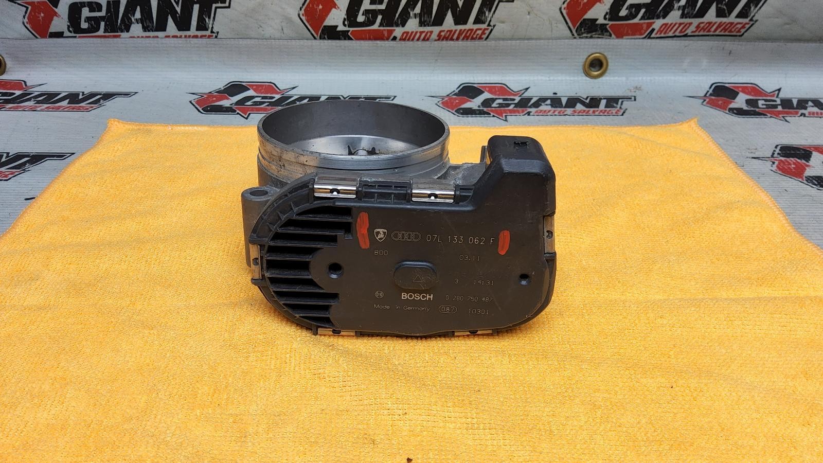 09 10 11 12 13 14 AUDI R8 5.2L V10 THROTTLE BODY VALVE ASSSEMBLY LEFT SIDE OEM