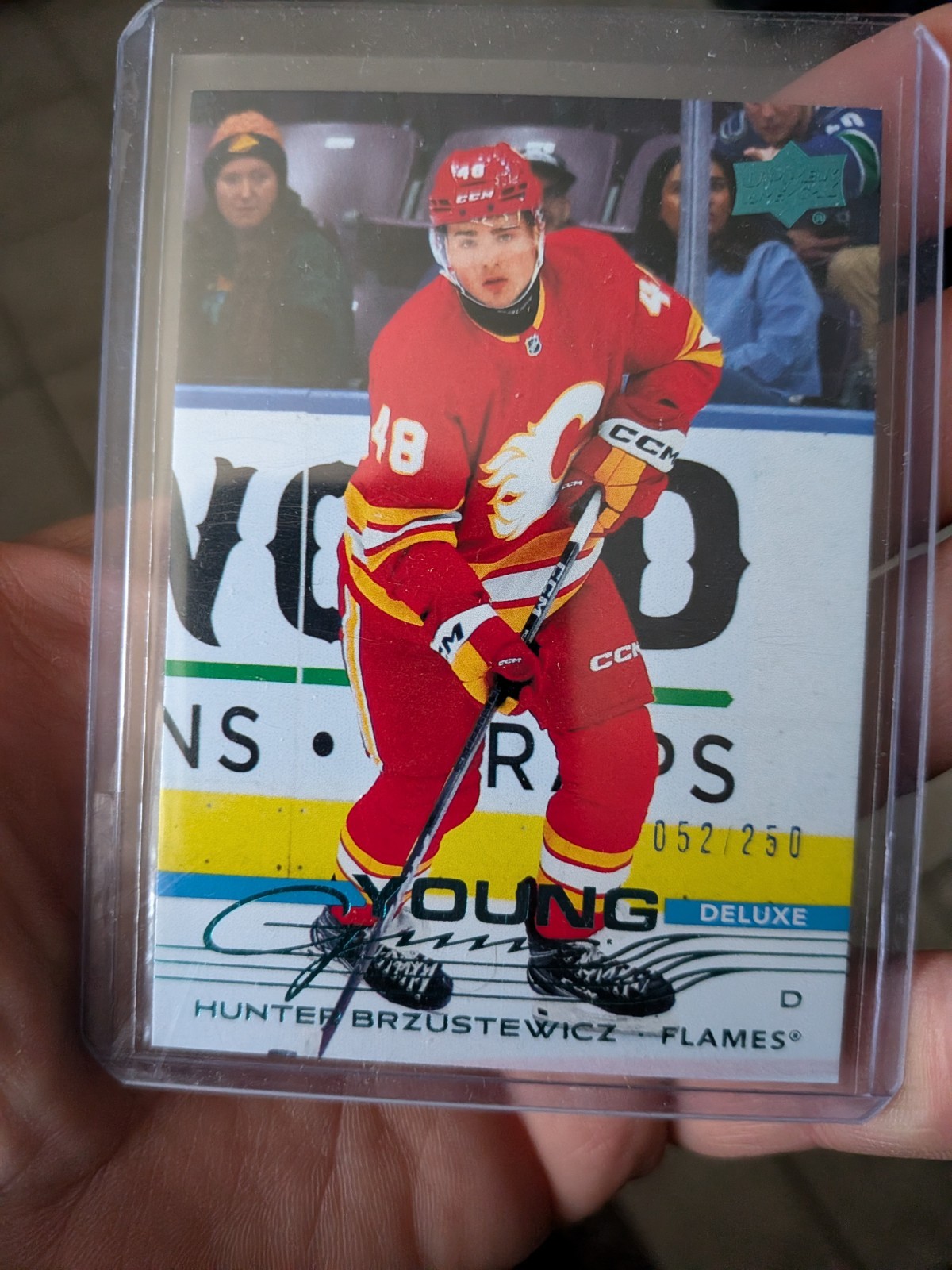 2025-26 Upper Deck Series 2 Hunter Brzustewicz Young Guns Deluxe /250 #455