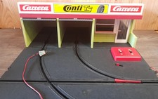 Carrera universal 132  Geb&auml;ude  Box 51602  mit Boxenausfahrt 50537