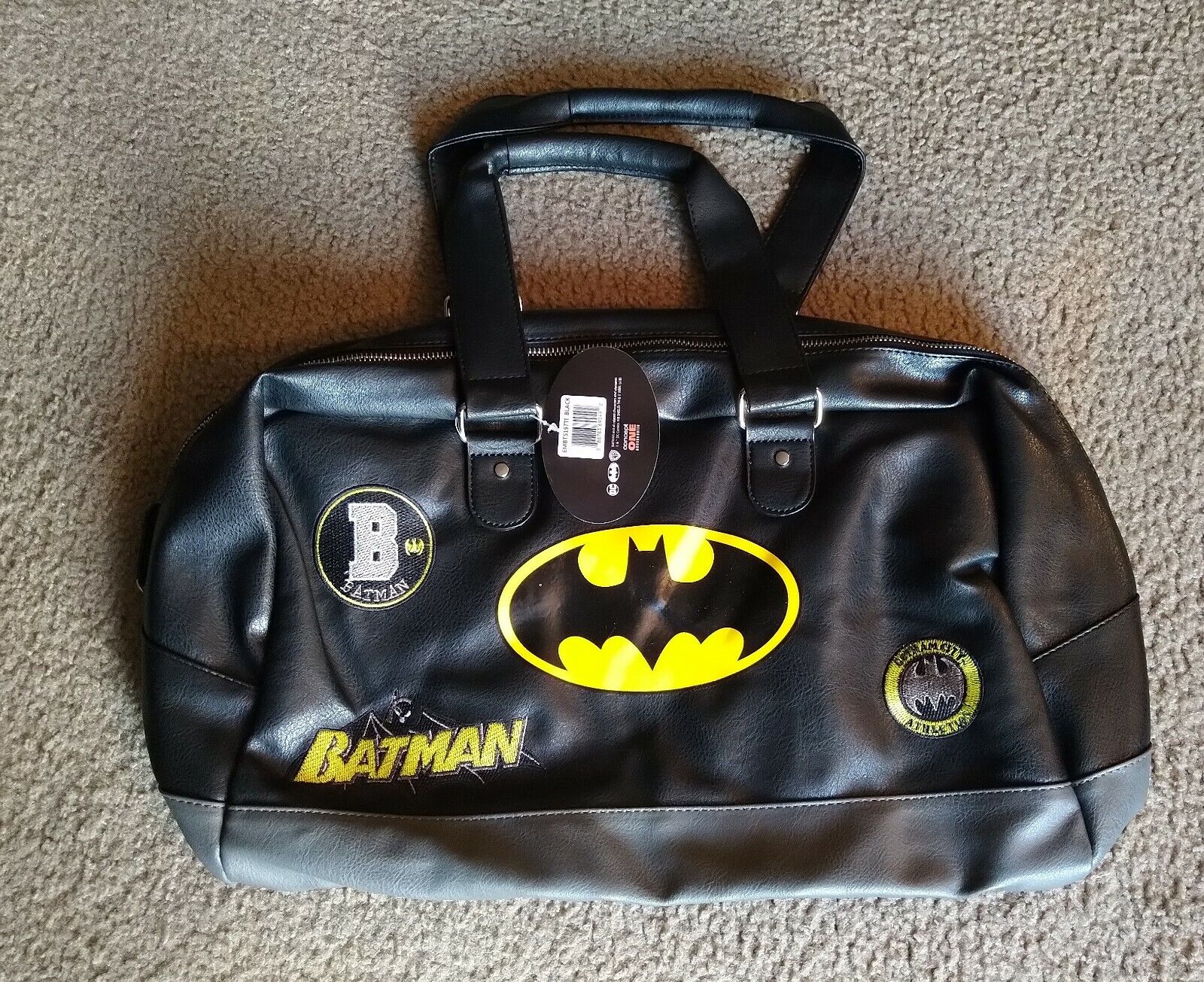 Samuel None article Купить NEW Batman Lifestyle 18" Duffel Bag by ThinkGeek на Аукцион из  Америки с доставкой в Россию, Украину, Казахстан
