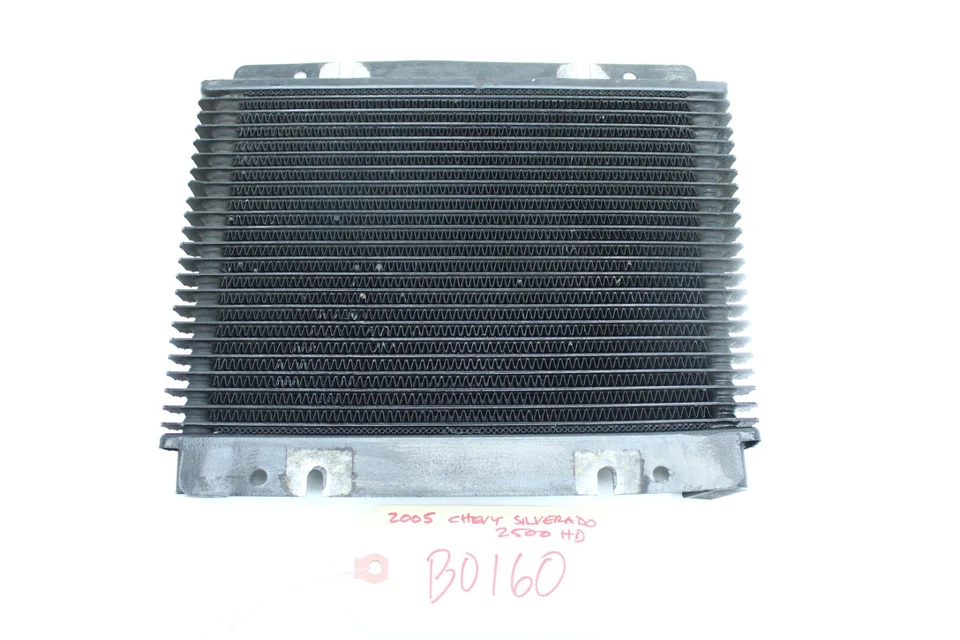 Chevrolet Silverado 2500HD 2005 6,6 L V8 enfriador de combustible diésel B0160 Foto 2 de 4