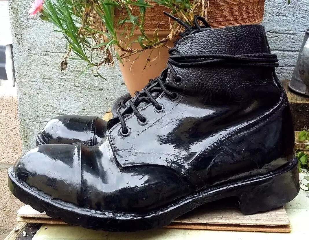 British vintage shop boots
