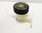 <!--F#f_0-->Genuine Holden New Clutch Reservoir Suits Manual VT VX VY VZ Commodore<!--F/-->