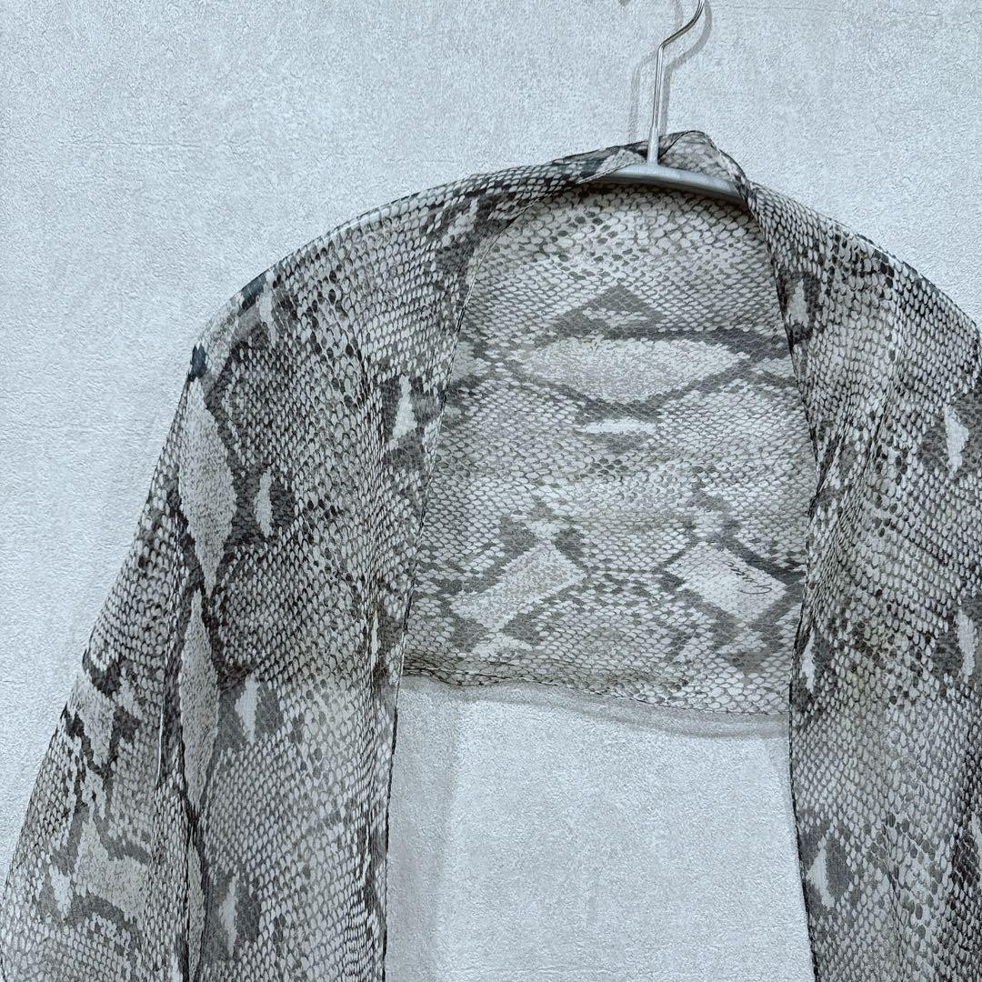 Gucci Silk Python Pattern Scarf Gray Silk 196cm F… - image 4