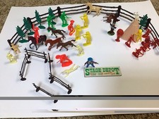 Vintage Cowboys And Indians Plastic Figures
