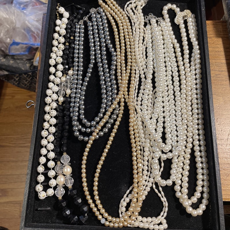 7 Vintage Beaded Necklaces Most Are Faux Pearl great For Crafting