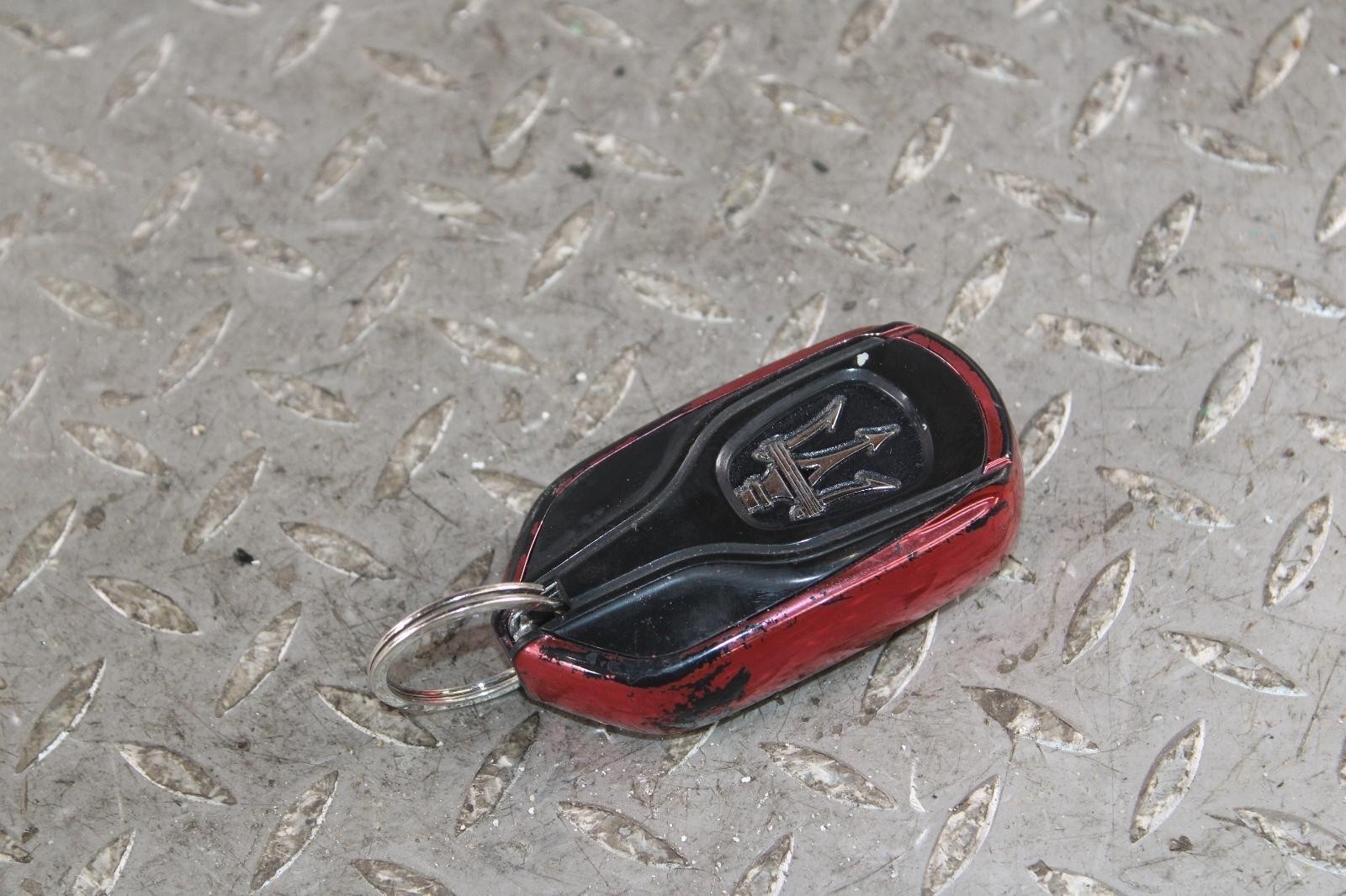 Maserati Ghibli 2014-2020 Key fob Red