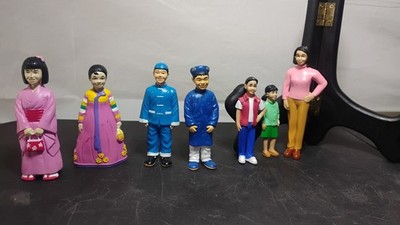 Lakeshore Learning People Around The World Lot Of 7 Figurines
