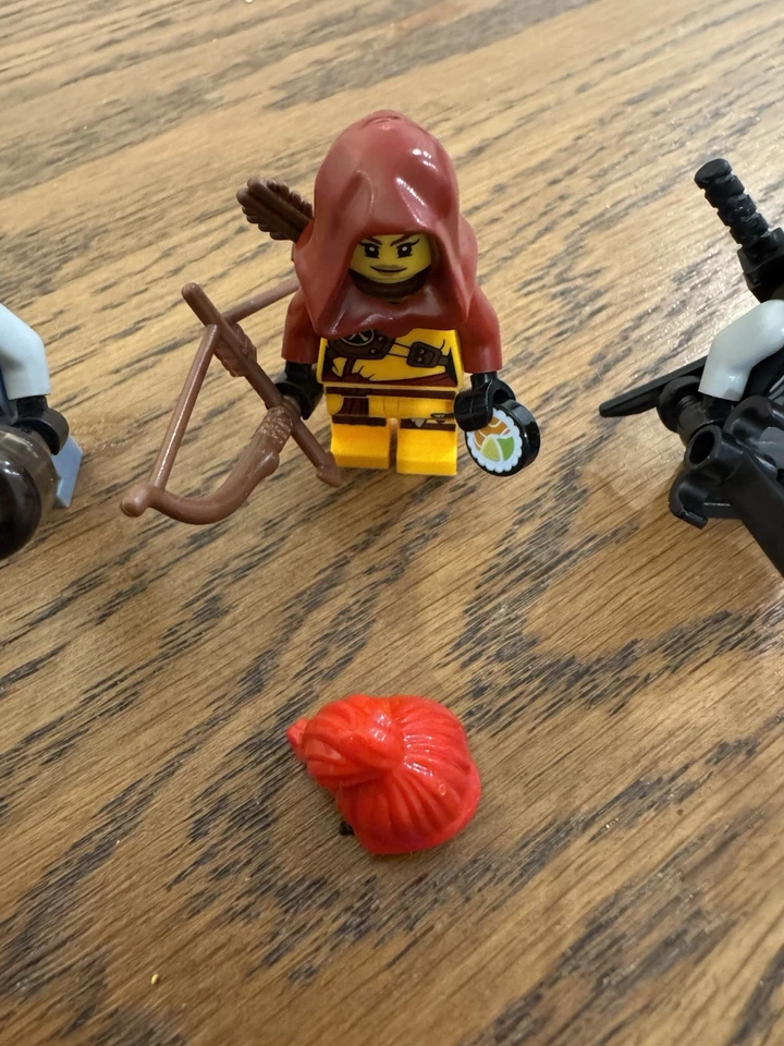 LEGO Ninjago Elemental Masters Ash Skylor Shade minifig lot 853687 - Image 3 of 4