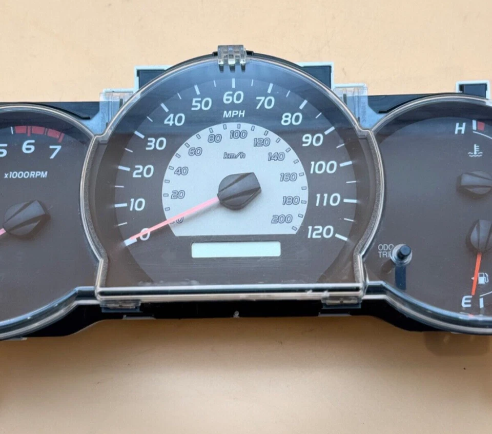 Cuadro de instrumentos velocímetro Toyota Tacoma 2006-2008 calibre 8380004D10 OEM Foto 3 de 4