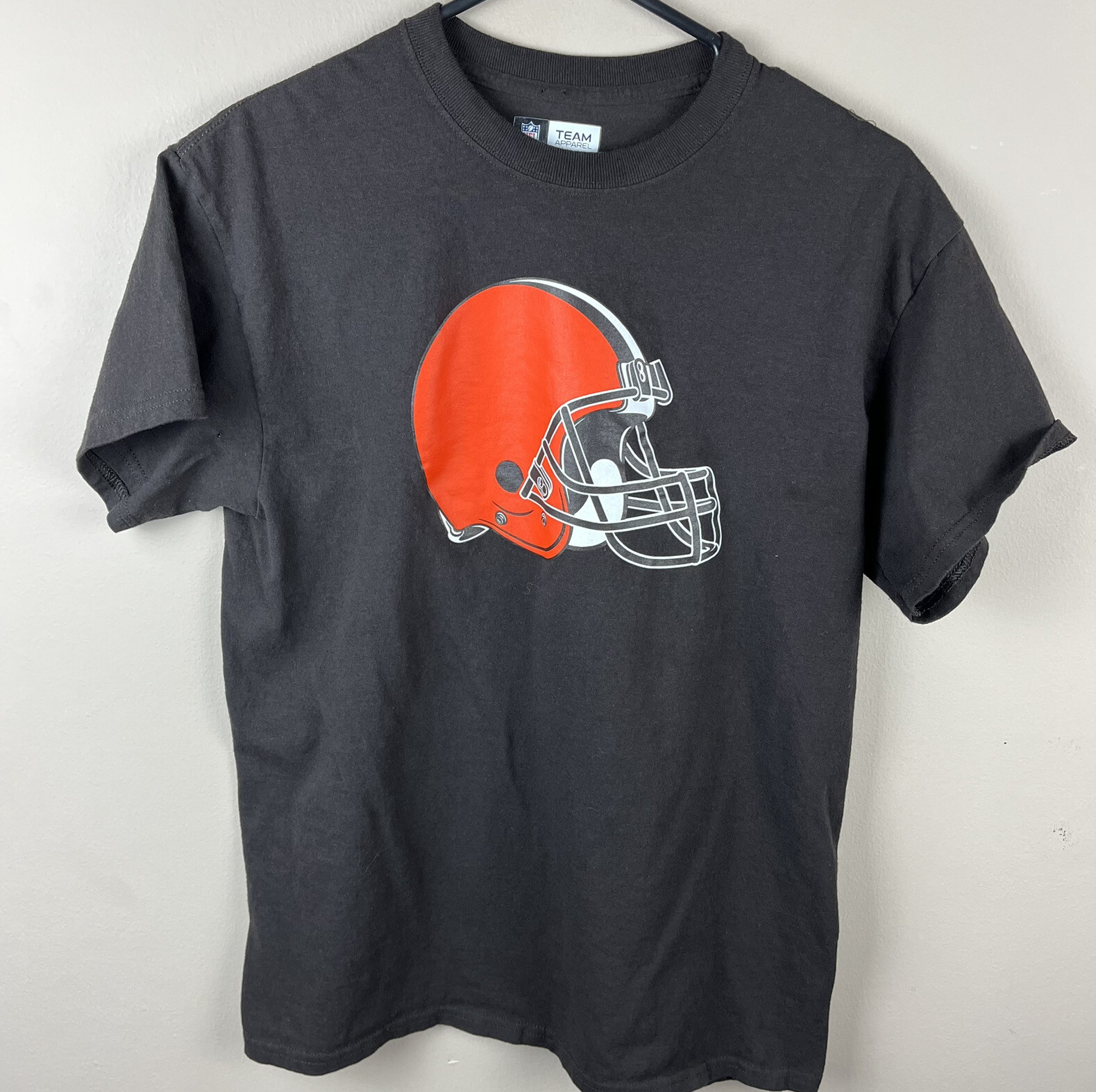 Cleveland Browns Tshirt Football Mens Medium NFL Team Apparel Brown Dawg Pound