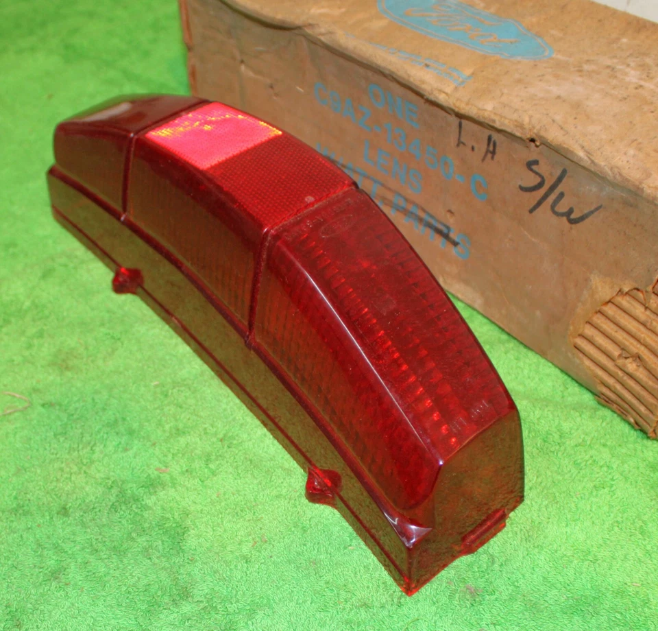 1969 1970 Ford Ranch Wagon Country Sedan Squire NOS LH REAR TAIL LIGHT LAMP LENS - Image 4 of 4