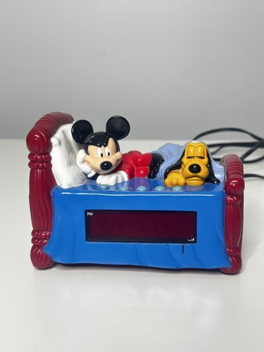 Vintage Mickey Mouse and Pluto Figurine Digital Alarm Clock - Picture 3 of 5