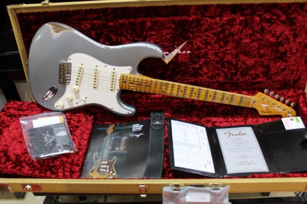 Fender Custom Shop Limited Edition Tomatillo Strat Special