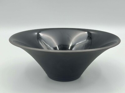 Wedgwood Mick Munro schwarz 9'' Servierschüssel.