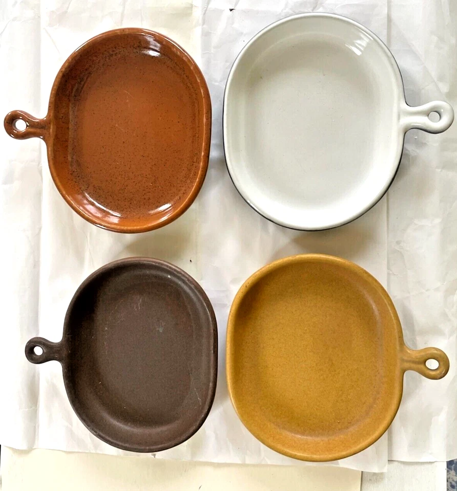 MCM David Gil JUEGO DE 4 PLACAS con asas para dedos - Excelente Estado Foto 3 de 4