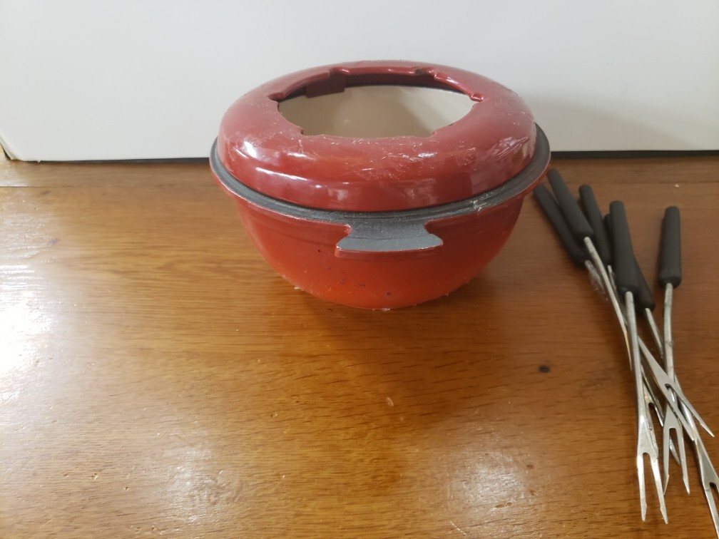 SWISSMAR  Orange Cast Iron Enamel Fondue Pot + 6 forks