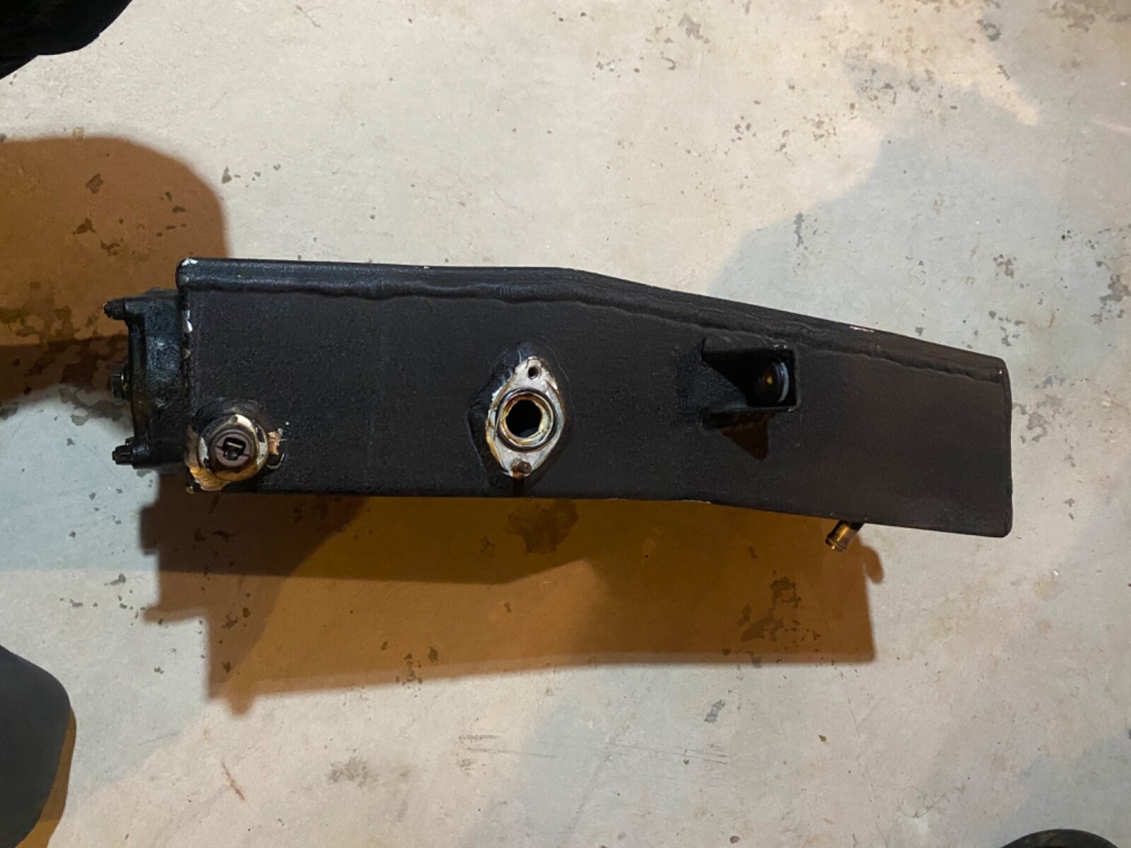ferrari 348 oil tank with cap
