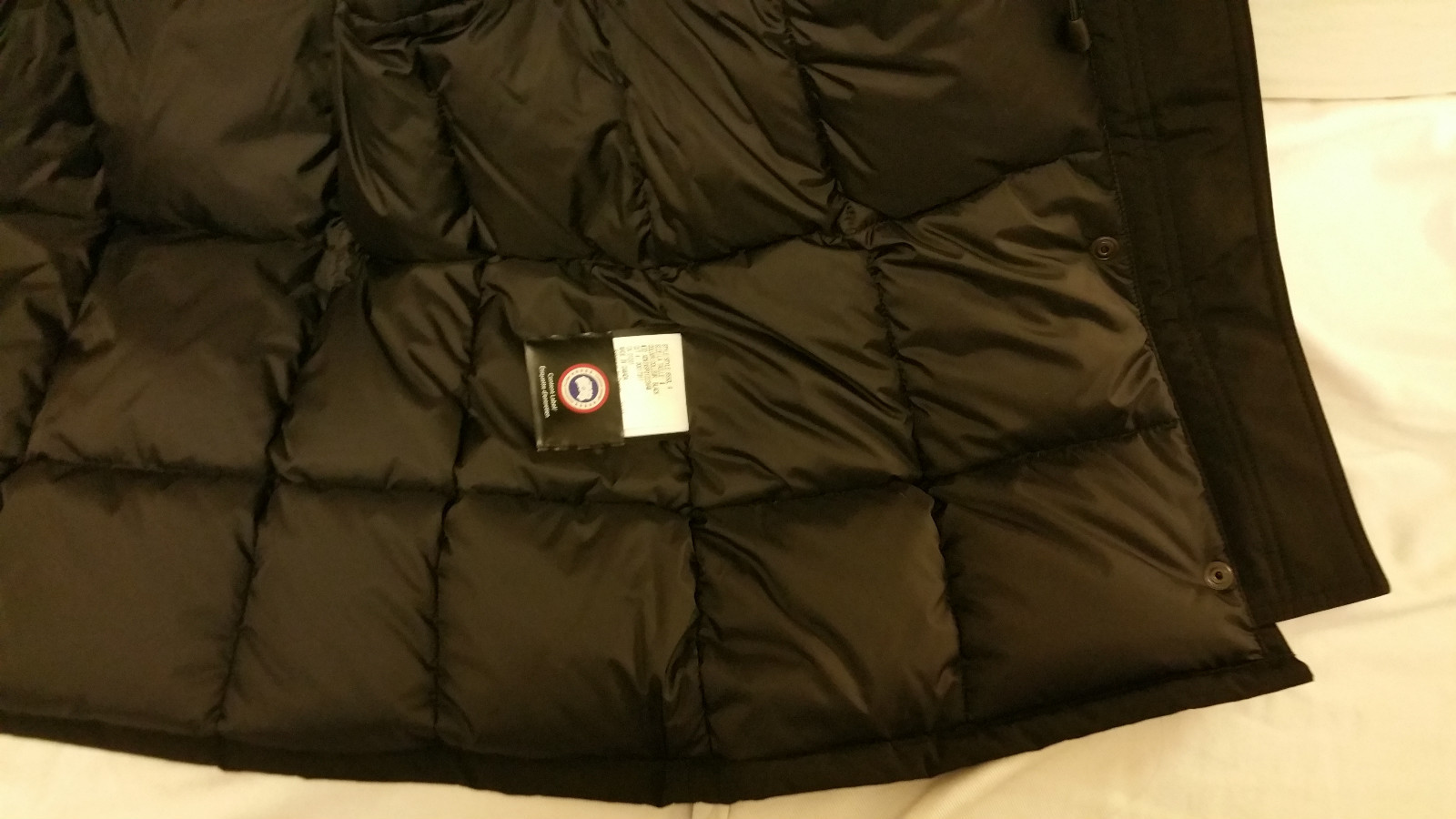 BRAND NEW RED LABEL BLACK CANADA GOOSE TRILLIUM SMALL PARKA JACKET image 8