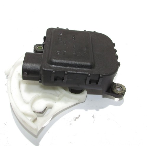 Audi A4 B5 VW PASSAT 8d1820511b Stellmotor Klima Heizung heater flap actuator