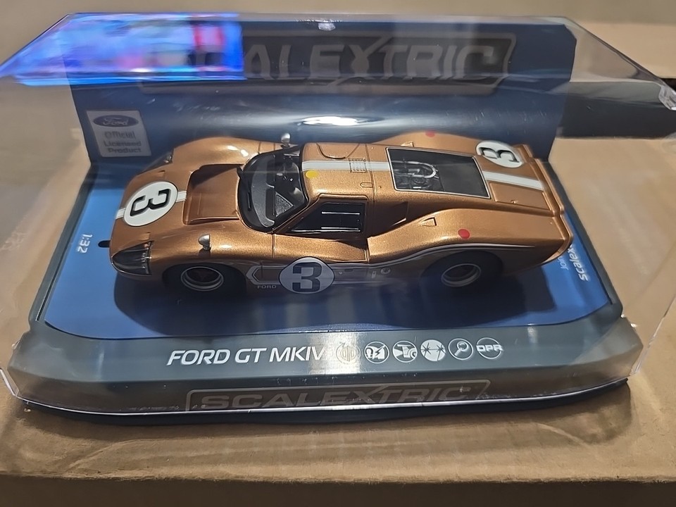 FORD GT 2003 de route SCALEXTRIC 1:32 - Collection