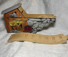 Thomas  Friends Closed Mine Tunnel  Track Piece Vintage Train Accessory