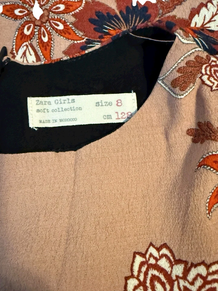 Vestido feminino Zara tamanho 8 novo sem etiquetas estampa floral na cor marrom ou rosa empoeirada! - Imagem 4 de 4