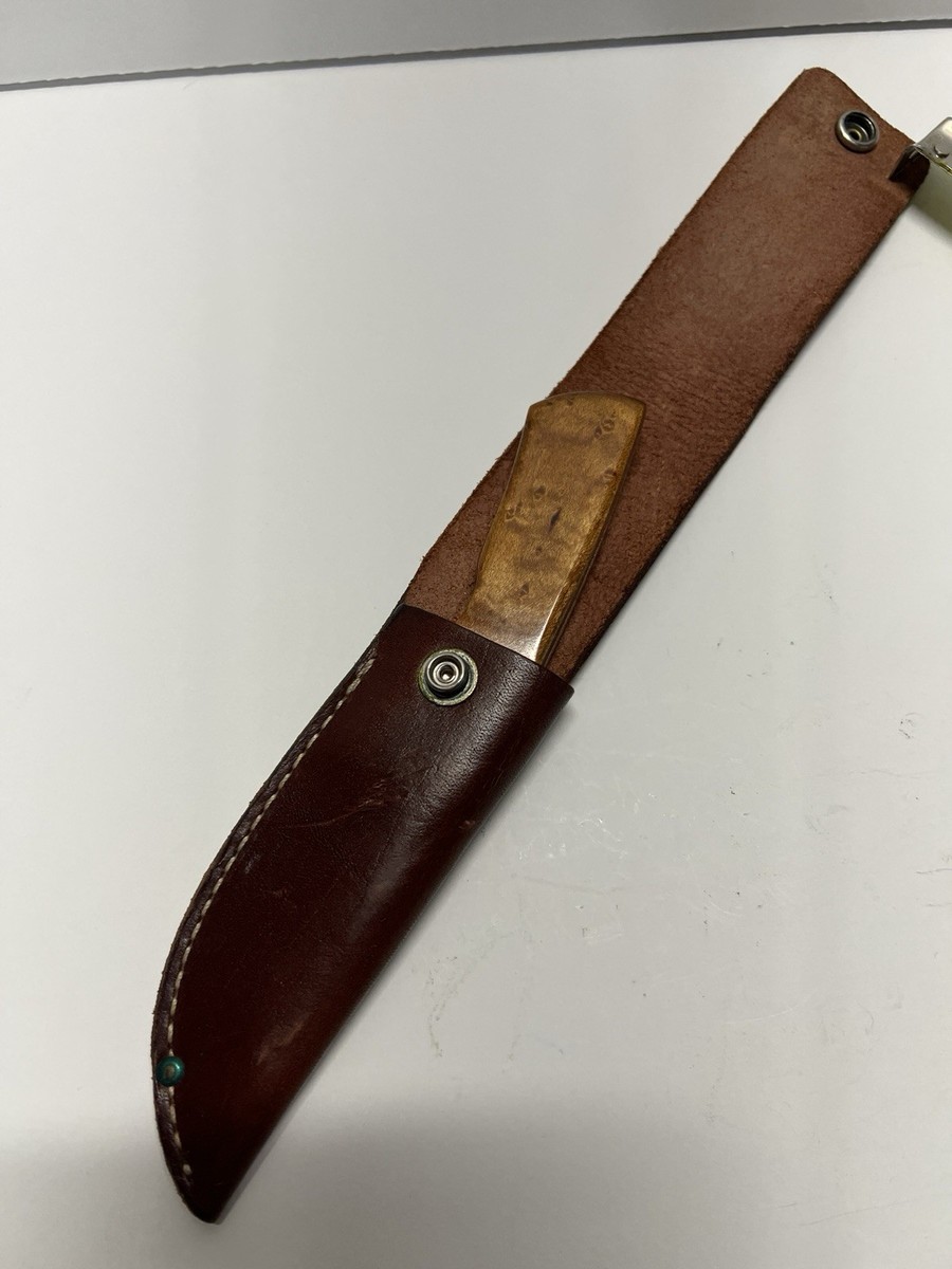 Case XX 786 3.5 SS hunting knife with wooden handle and leather