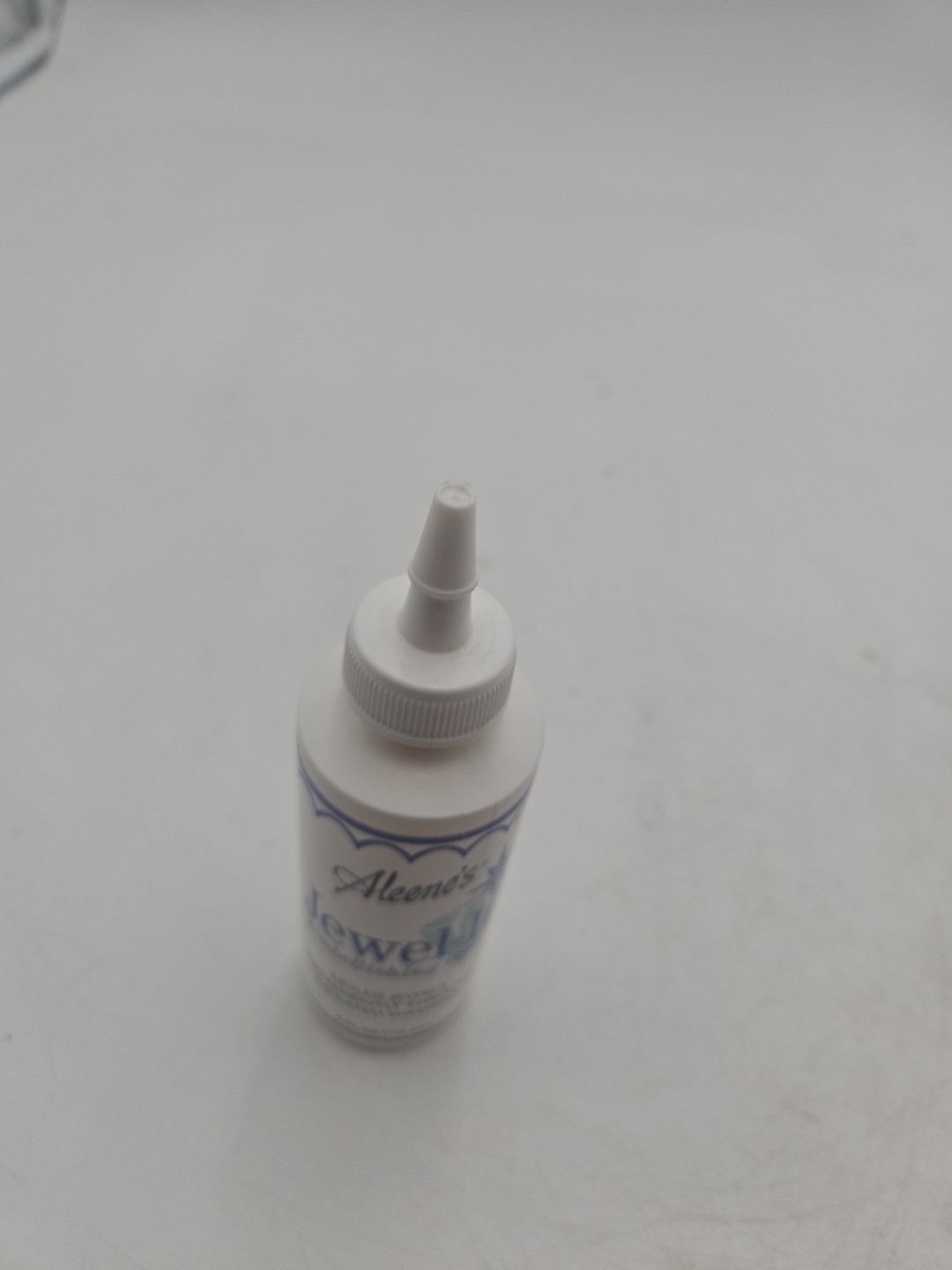 Aleene's Jewel-It Embellishing Glue, Clear