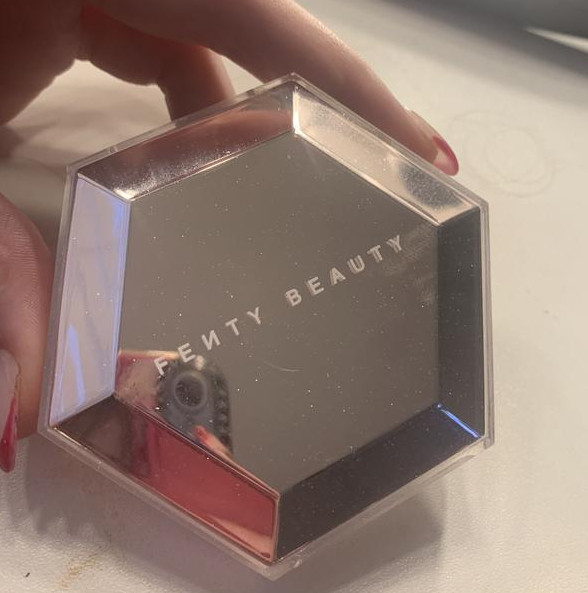 NIB Authentic Fenty Beauty by Rihanna  Diamond Bomb Diamond Veil,0.09oz/2.8g