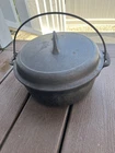 Vintage Wagner Dutch Oven - 5 QT