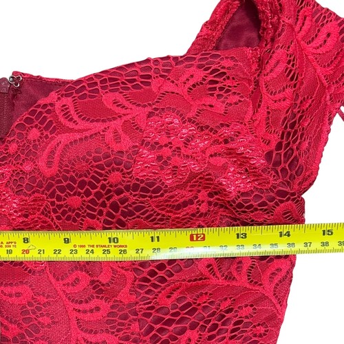 Windsor Red Lace Cocktail Dress Juniors Medium Off-Shoulder Curly Hem Prom Party - Picture 15 of 18