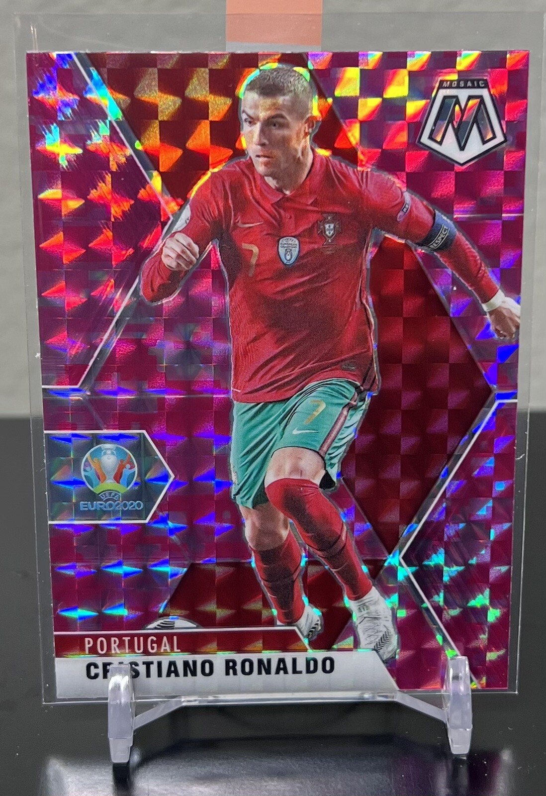 Cristiano Ronaldo 2020-21 Panini Mosaic UEFA Euro #160 Pink Camo Mosaic SP