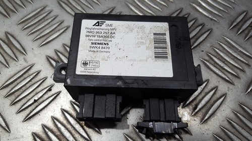 Seat Alhambra 1999 Immobiliser ECU 7M0953257AA, 98VW19A366DC #471474-72