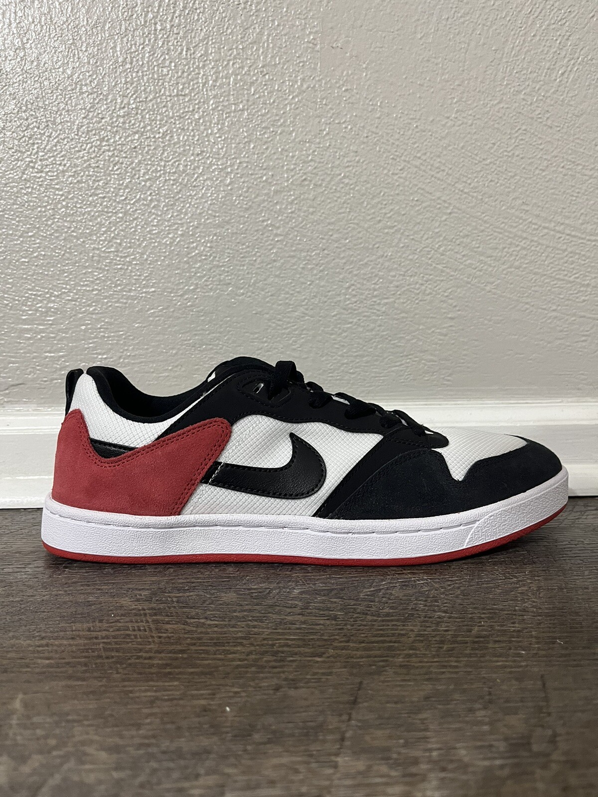SAOLA Nike SB Alleyoop Bianco Nero University Rosso Skateboarding Uomo Taglia 11.5 CJ0882 102