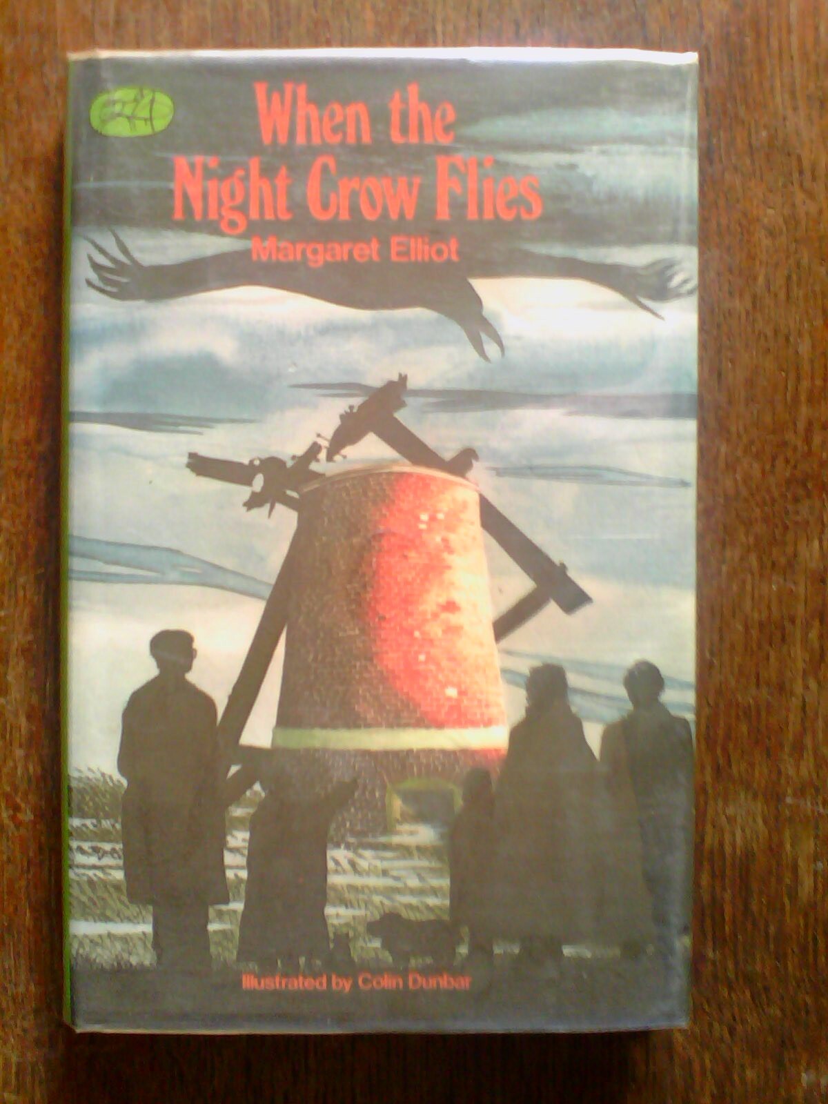 When the Night Crow Flies by Margaret Elliot 1st edn hb dj children's fiction