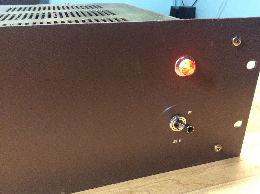TOA PA-031 SOLID STATE PA-AMPLIFIER 170 WATTS AMP VINTAGE TOA PA-031 SOLID STATE PA-AMPLIFIER 170 WATTS AMP VINTAGE