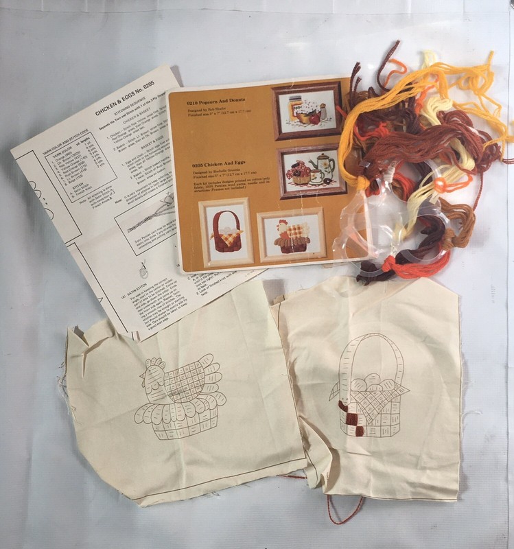 VTG THE CREATIVE CIRCLE 205 PAIR OF WIP CHICKEN AND EGGS 5 X 7 CREWEL PICTURES