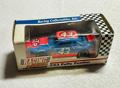 #43 Richard Petty 1991 STP Pontiac Grand Prix Revell Racing Collectibles 1/64