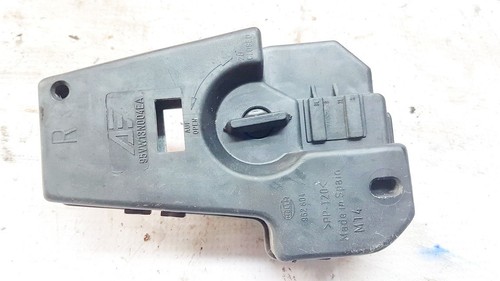 95vw13n004ea Lampenträger Rücklicht Rückleuchte innen Heckklap DE913690-29