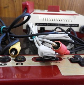 AV Modified USB Powered Famicom Console Set 5 Units Simple Circuit Beautiful Pic