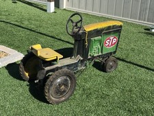 Ertl John Deere 20 Pedal Tractor D65